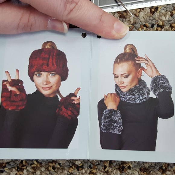 Knitted Rex Rabbit Fur Accessories Set - Picture 3 of 3